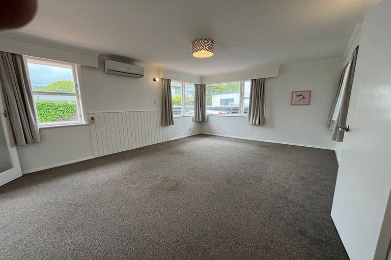 Photo of property in 83 Wai-iti Crescent, Woburn, Lower Hutt, 5010