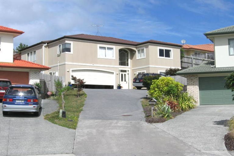 Photo of property in 40 Black Teal Close, Unsworth Heights, Auckland, 0632