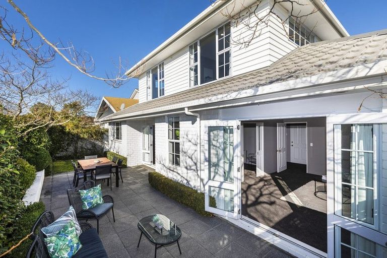 Photo of property in 87 Peverel Street, Riccarton, Christchurch, 8041