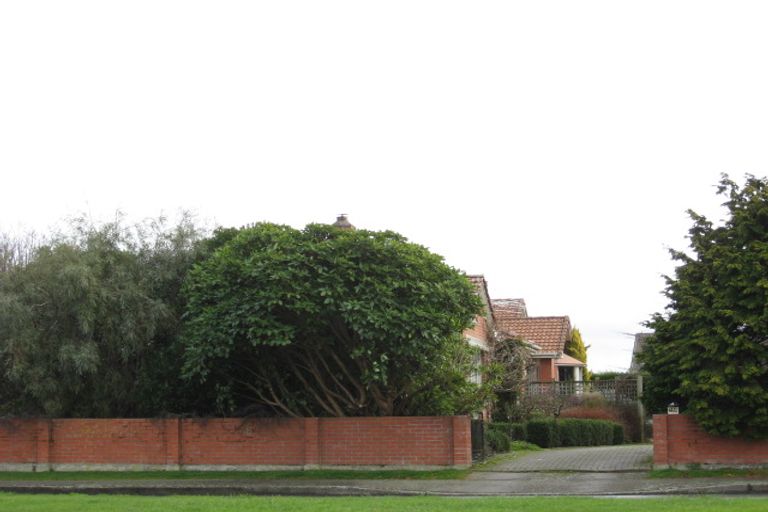 Photo of property in 740 Queens Drive, Waikiwi, Invercargill, 9810