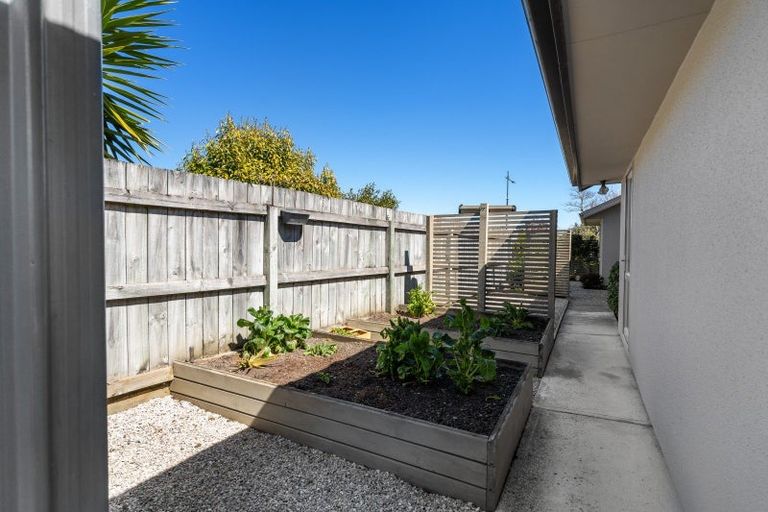 Photo of property in 2 Woodstock Place, Stoke, Nelson, 7011