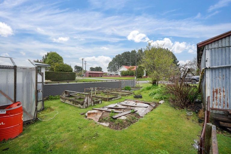 Photo of property in 43 Half Mile Road, Tuatapere, 9620