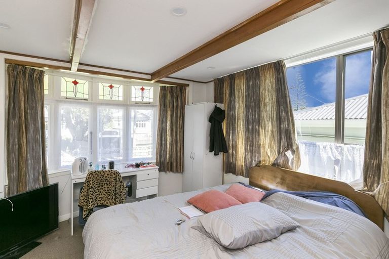 Photo of property in 75 Majoribanks Street, Mount Victoria, Wellington, 6011