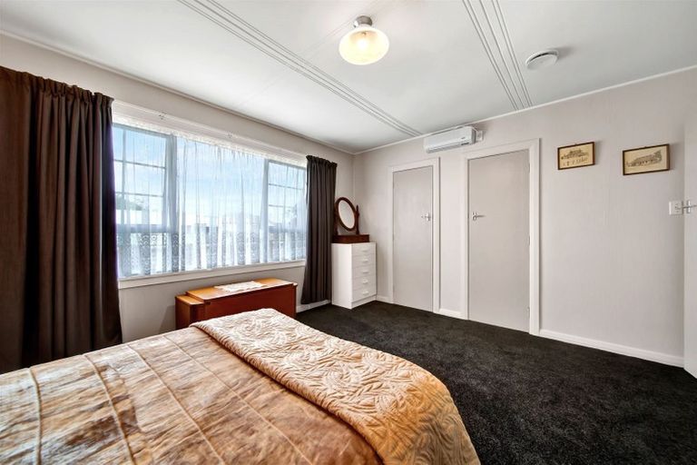 Photo of property in 172 Egmont Street, Patea, 4520