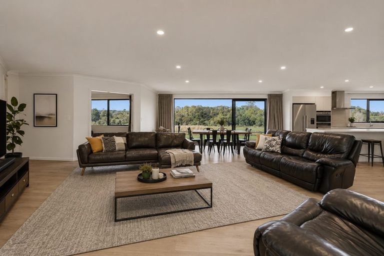 Photo of property in 49 Kanohi Road, Kaukapakapa, 0873