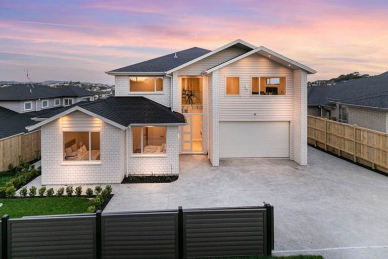 Photo of property in 124a Wainui Road, Silverdale, 0932