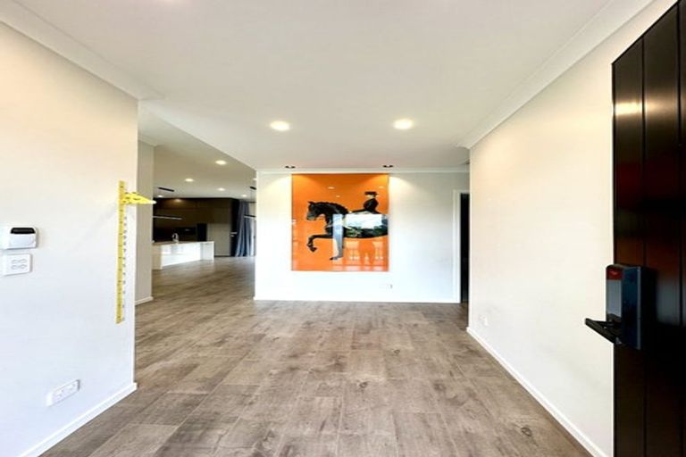 Photo of property in 23 Gemscott Crescent, Huapai, Kumeu, 0810