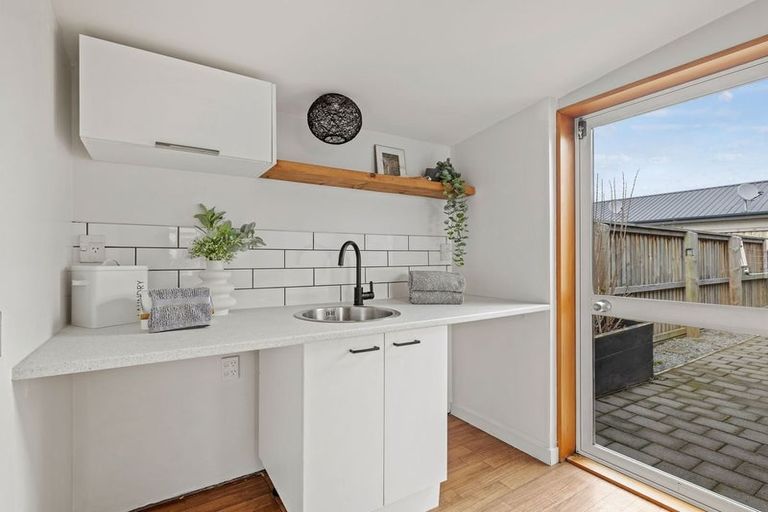 Photo of property in 2/73 Vagues Road, Northcote, Christchurch, 8052