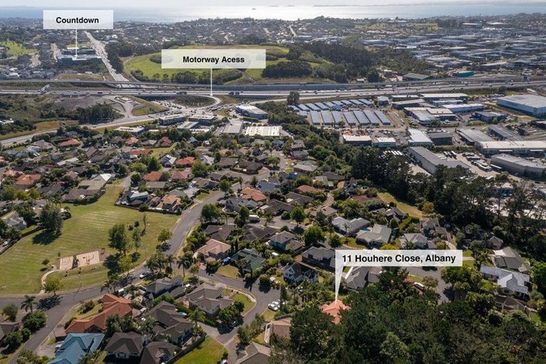 Photo of property in 11 Houhere Close, Albany, Auckland, 0632