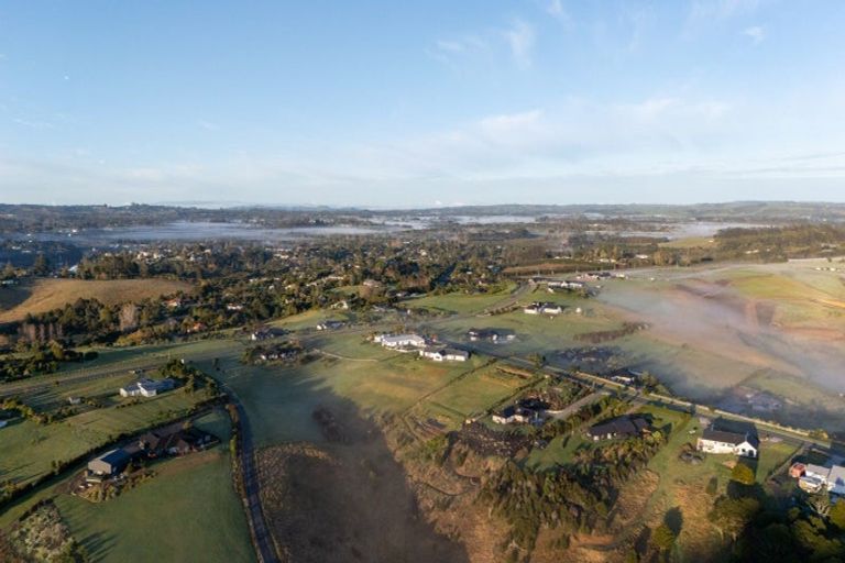 Photo of property in 6 Fernbird Grove, Kerikeri, 0294