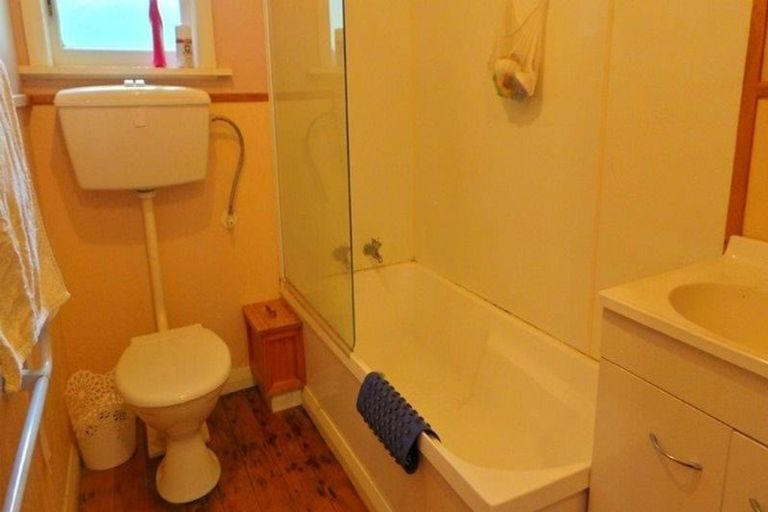 Photo of property in 3 Rutland Street, Levin, 5510