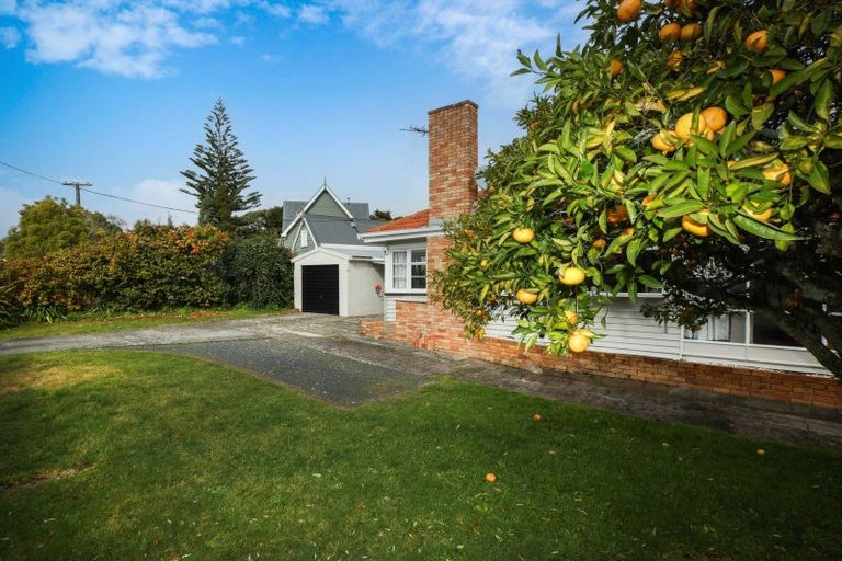 Photo of property in 17 Mitcham Avenue, Forest Lake, Hamilton, 3200