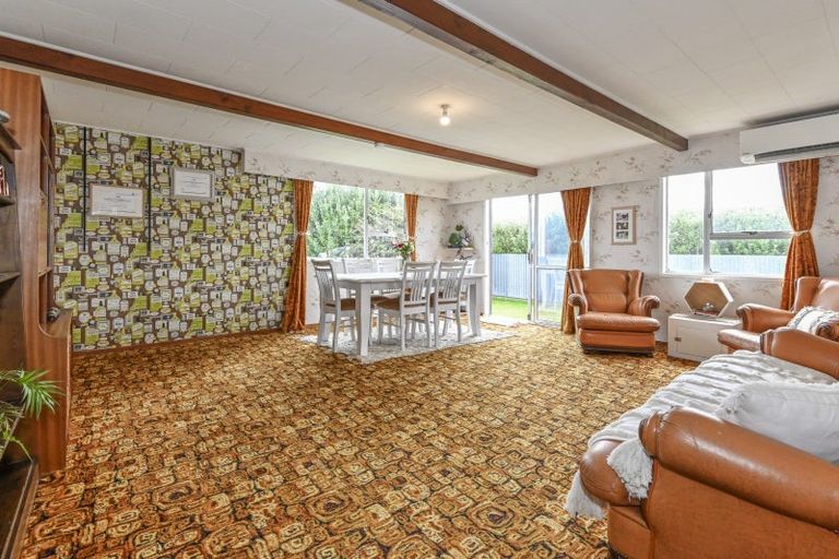 Photo of property in 155 School Road, Clive, 4102