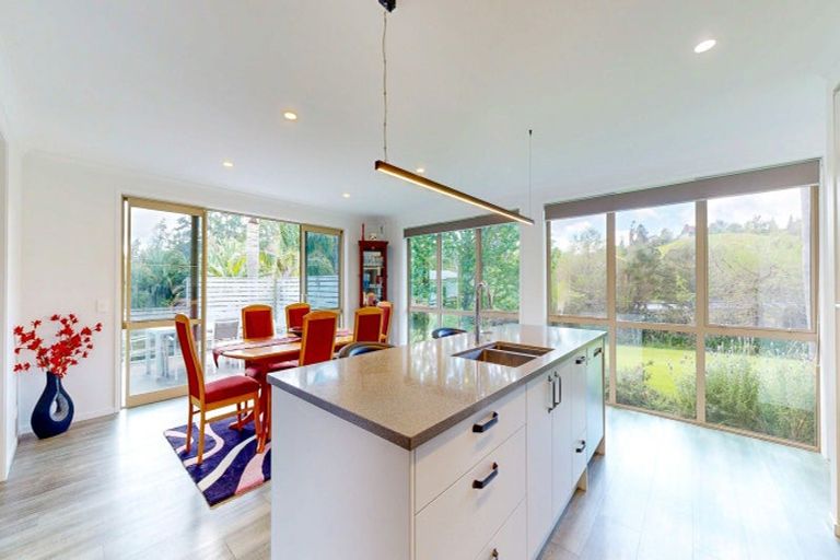 Photo of property in 12 Titoki Lane, Whangamata, 3691