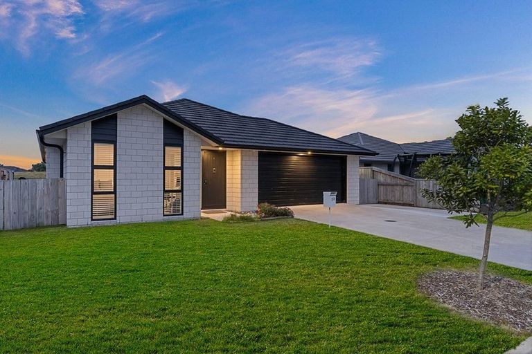 Photo of property in 59 Harding Drive, Papamoa Beach, Papamoa, 3118