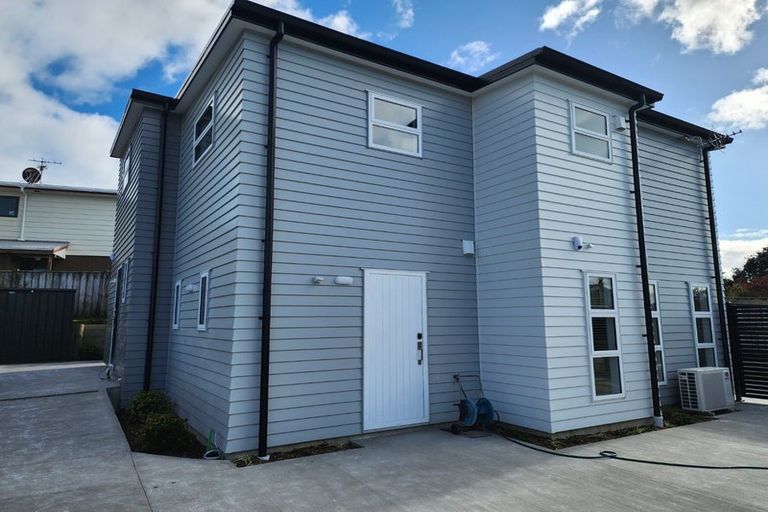 Photo of property in 40a Waiuta Street, Titahi Bay, Porirua, 5022