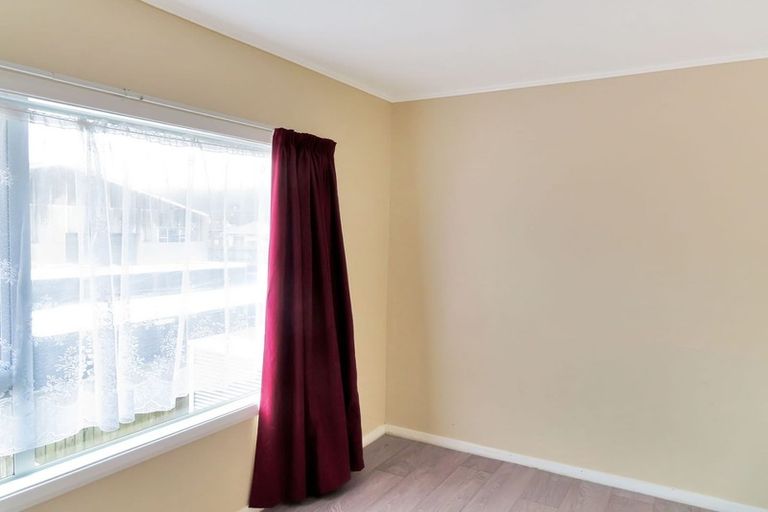 Photo of property in 8 Eldon Grove, Taita, Lower Hutt, 5019