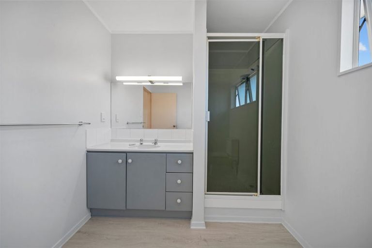 Photo of property in 1/7 Camden Place, Papatoetoe, Auckland, 2025
