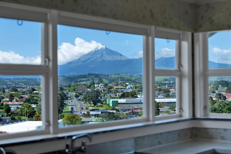 Photo of property in 14c Melrose Street, Spotswood, New Plymouth, 4310