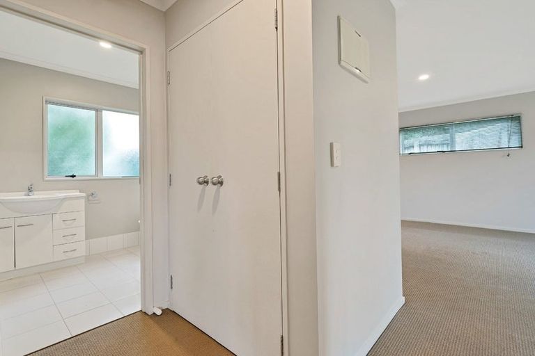 Photo of property in 26 Kellett Road, Ranui, Auckland, 0612