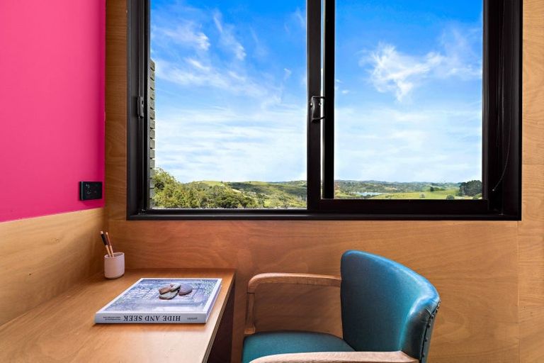 Photo of property in 241 Whitmore Road, Tawharanui Peninsula, Warkworth, 0986