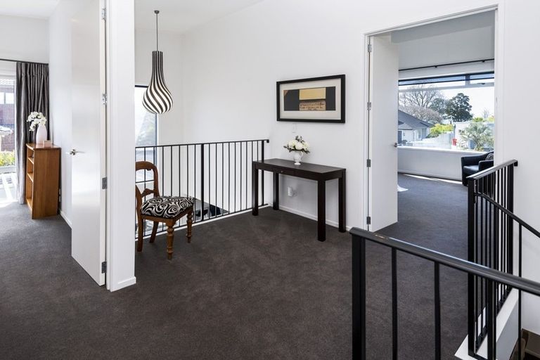 Photo of property in 15 Oceania Place, Mellons Bay, Auckland, 2014