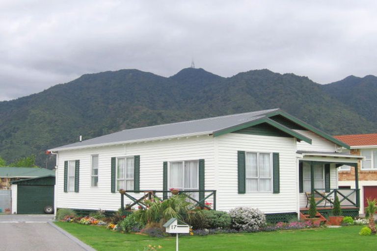 Photo of property in 17 Churchill Avenue, Te Aroha, 3320