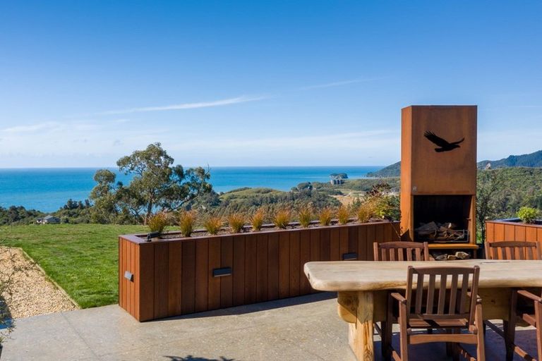 Photo of property in 104 Bay Vista Drive, Pohara, Takaka, 7183