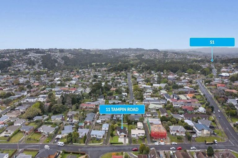 Photo of property in 11 Tampin Road, Hillpark, Auckland, 2102