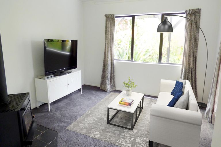 Photo of property in 6 Pounamu Place, Kerikeri, 0294