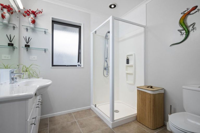 Photo of property in 55 Lough Bourne Drive, Pukekohe, 2120