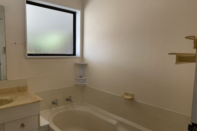 Photo of property in 1/45a Pakuranga Road, Pakuranga, Auckland, 2010