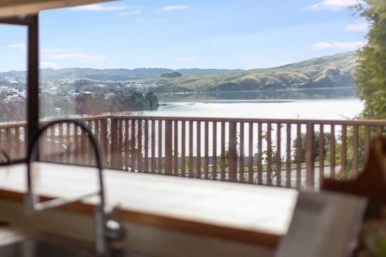 Photo of property in 25 Leeward Drive, Whitby, Porirua, 5024