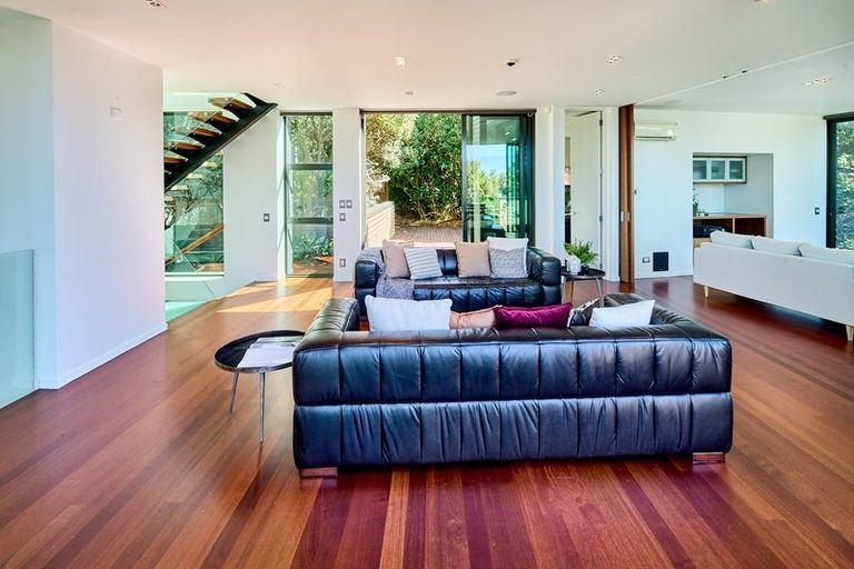 Photo of property in 24d Mandalay Terrace, Khandallah, Wellington, 6035