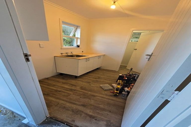 Photo of property in 17 Collingwood Road, Waiuku, 2123