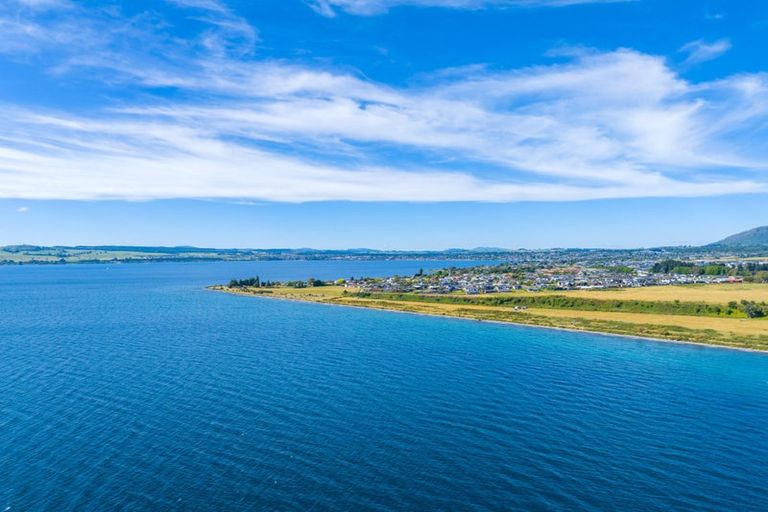 Photo of property in 43 Victory Drive, Wharewaka, Taupo, 3330