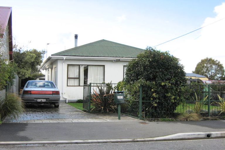 Photo of property in 203 Hastings Street East, Waltham, Christchurch, 8023