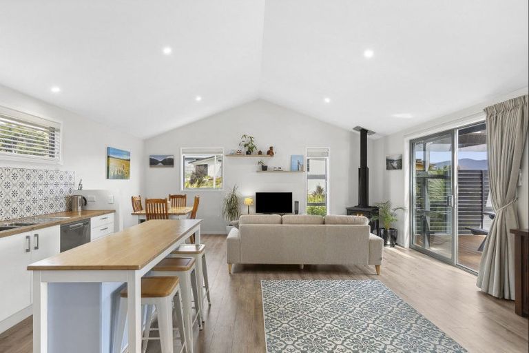 Photo of property in 20 Pohutukawa Place, Pohara, Takaka, 7183