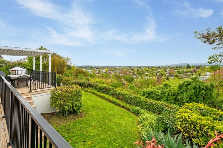 Photo of property in 4 Kauri Grove, Lansdowne, Masterton, 5810