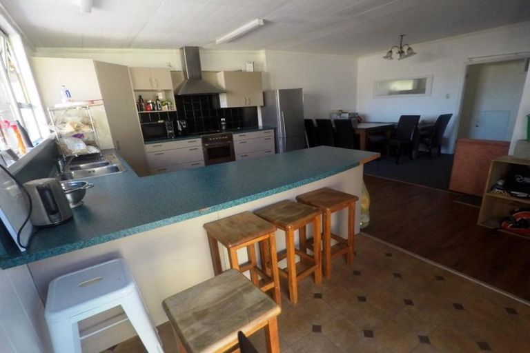 Photo of property in 27 Luxford Street, Berhampore, Wellington, 6023