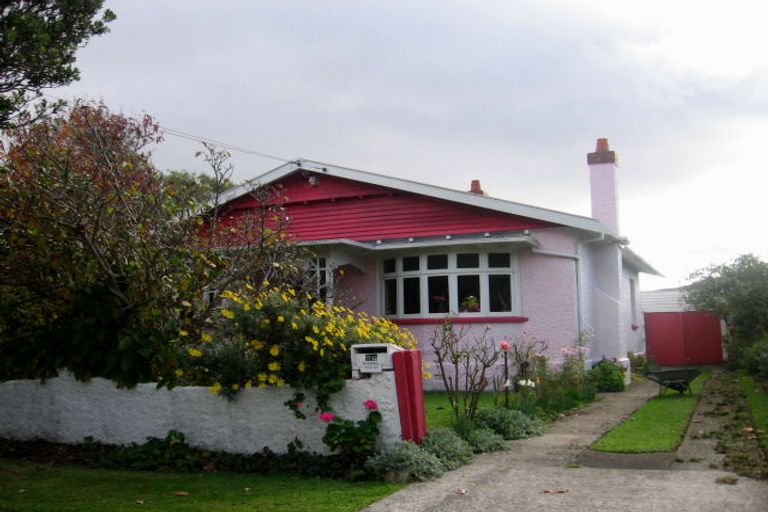 Photo of property in 29 Trafalgar Street, Waiwhetu, Lower Hutt, 5010