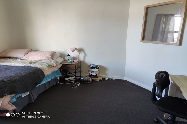 Photo of property in 50 Te Wharepouri Street, Berhampore, Wellington, 6023