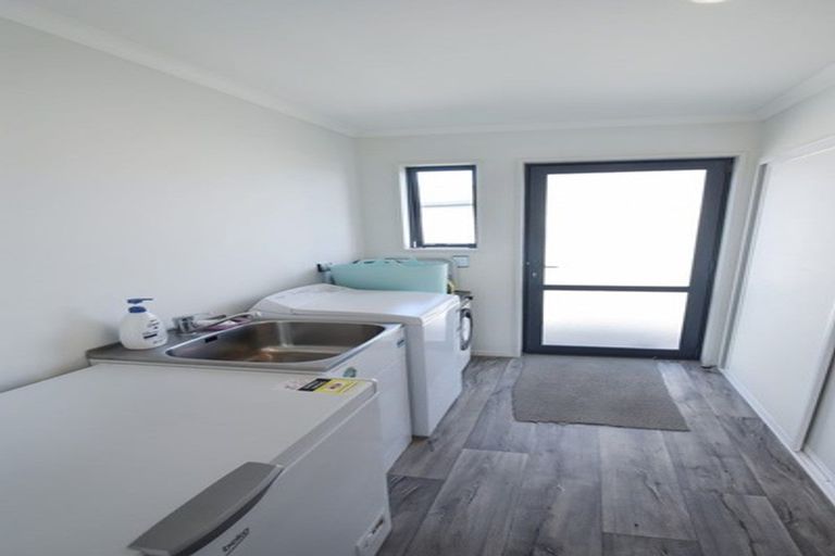 Photo of property in 17 Cirrus Place, Omarama, 9412