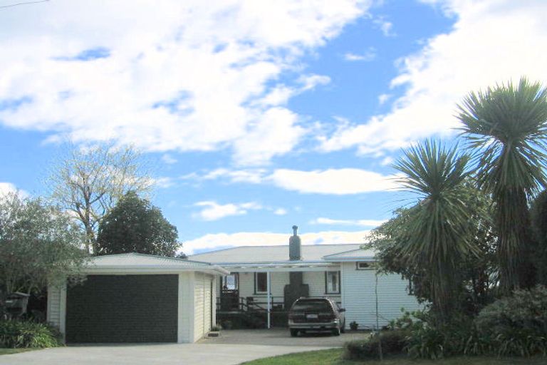 Photo of property in 9 Te Hepera Street, Waipahihi, Taupo, 3330