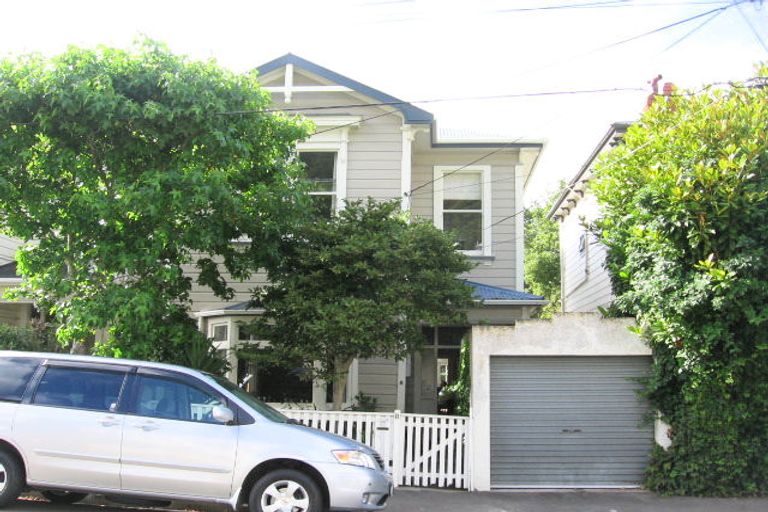 Photo of property in 8 Burnell Avenue, Thorndon, Wellington, 6011