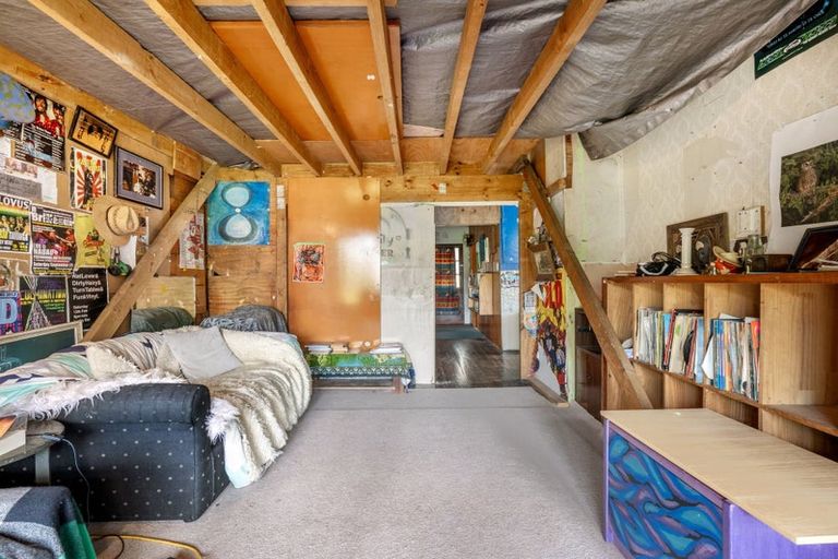 Photo of property in 115 Cornfoot Street, Castlecliff, Whanganui, 4501