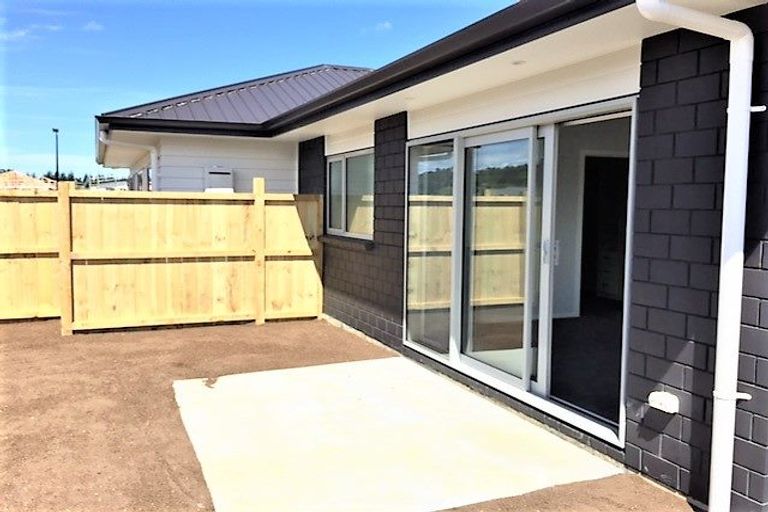 Photo of property in 10 Tilly Lane, Huapai, Kumeu, 0810