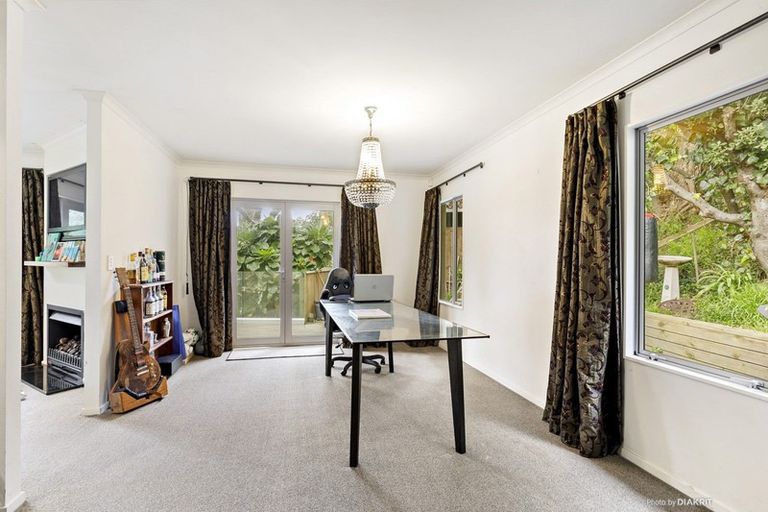 Photo of property in 15 Onslow Road, Khandallah, Wellington, 6035