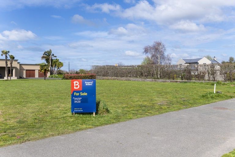 Photo of property in 10 Allan Avenue, Makauri, 4071