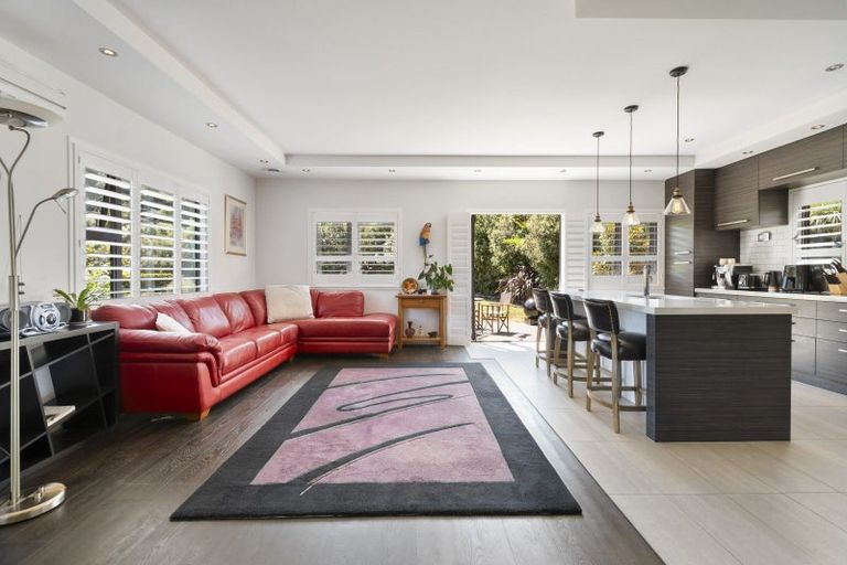 Photo of property in 38 Kingsdale Park Drive, Aokautere, Palmerston North, 4471